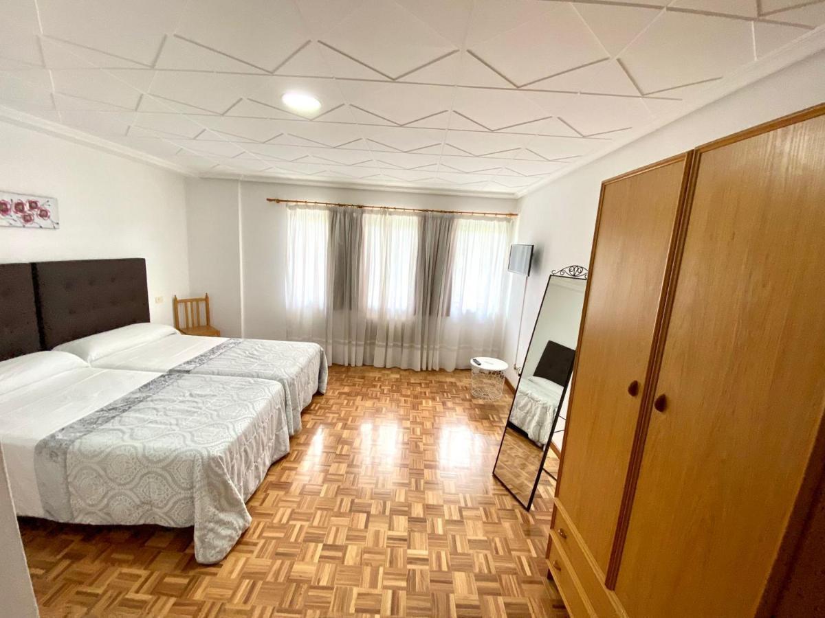 Garden Lodge Hostal Evencio Ribadavia Luaran gambar