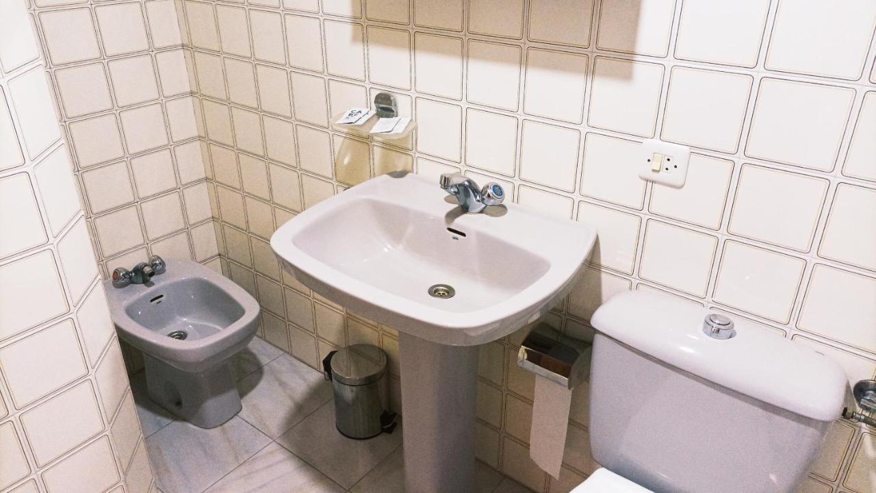 Garden Lodge Hostal Evencio Ribadavia Luaran gambar