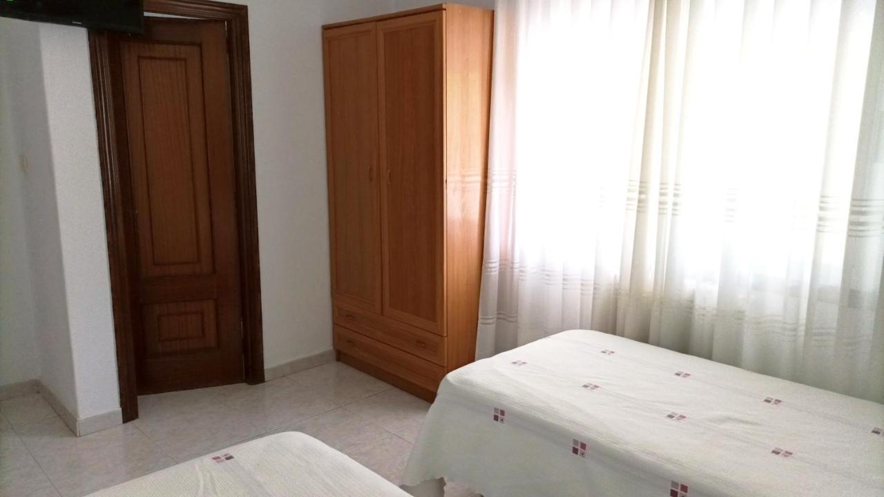 Garden Lodge Hostal Evencio Ribadavia Luaran gambar