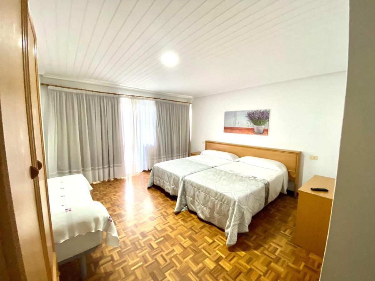 Garden Lodge Hostal Evencio Ribadavia Luaran gambar