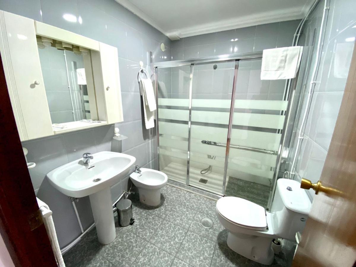 Garden Lodge Hostal Evencio Ribadavia Luaran gambar