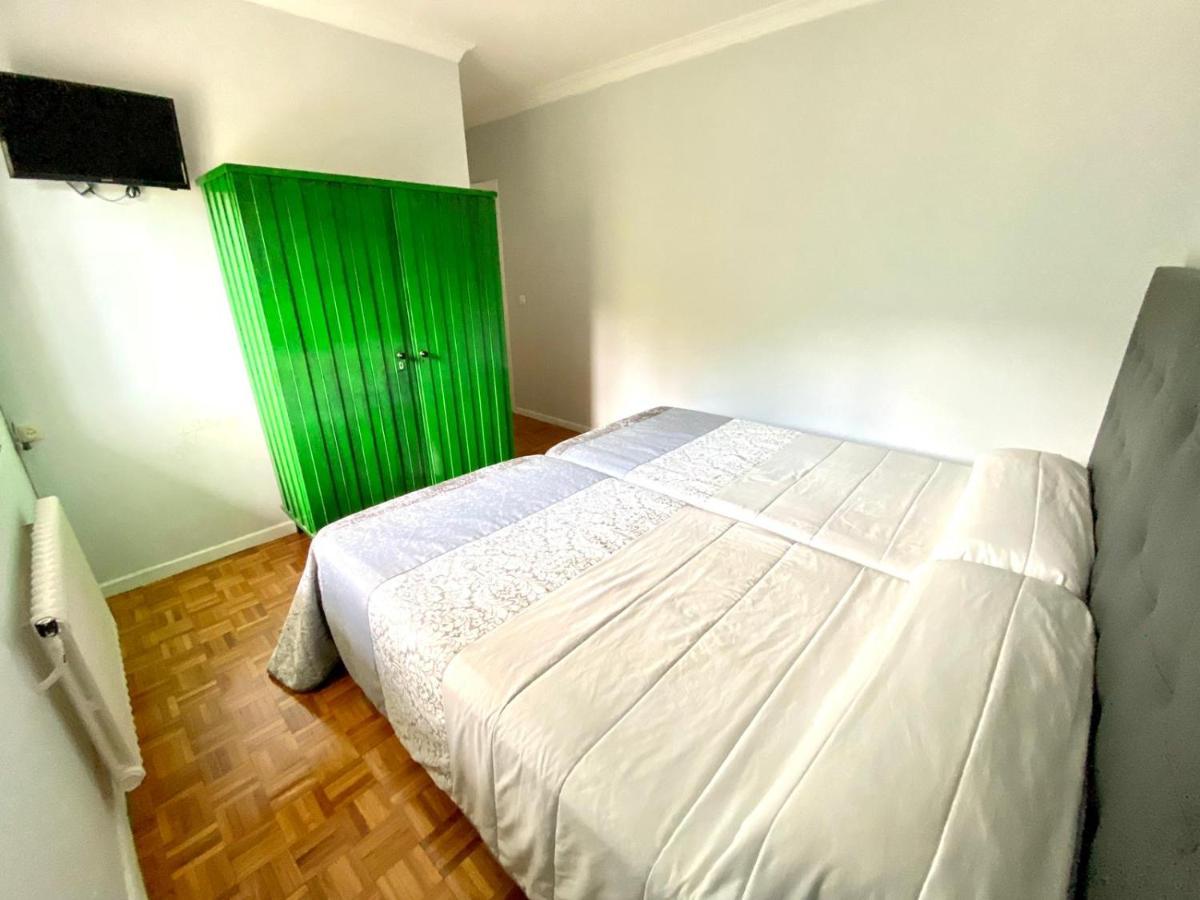 Garden Lodge Hostal Evencio Ribadavia Luaran gambar