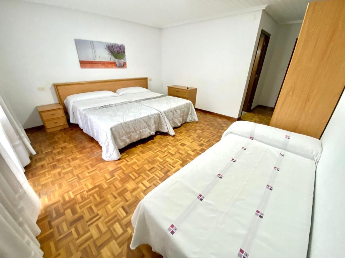 Garden Lodge Hostal Evencio Ribadavia Luaran gambar