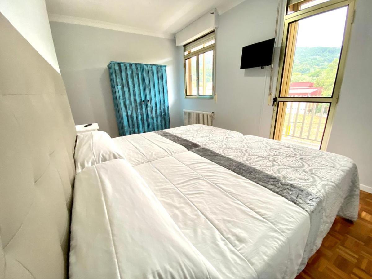 Garden Lodge Hostal Evencio Ribadavia Luaran gambar